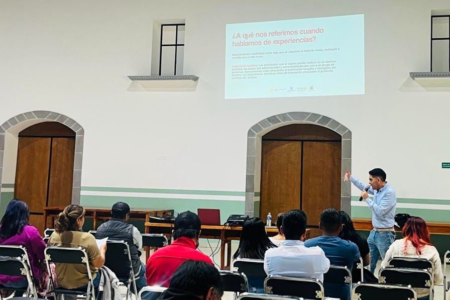 Huamantla fue sede del Taller de Promoción Turística y Mercadotecnia en Redes